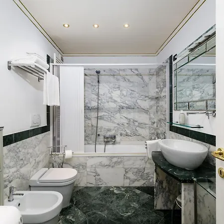 Affreschi Originali Vivi La Storia A 150m Da Porta Nuova *